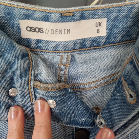Asos distressed, high waisted, jean shorts, US size 4 ( UK 8 ) - Picture 5 of 5